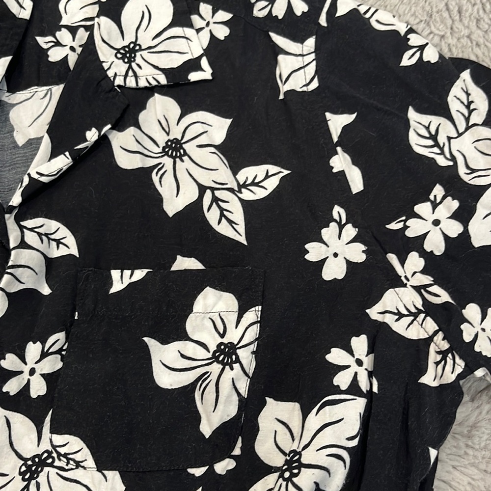 Hawaiian flowy shirt